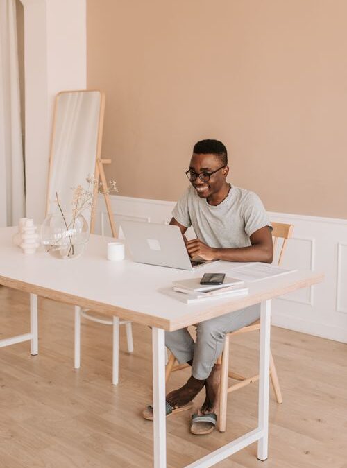 13 AI Side Hustles That Actually Make Money in 2026