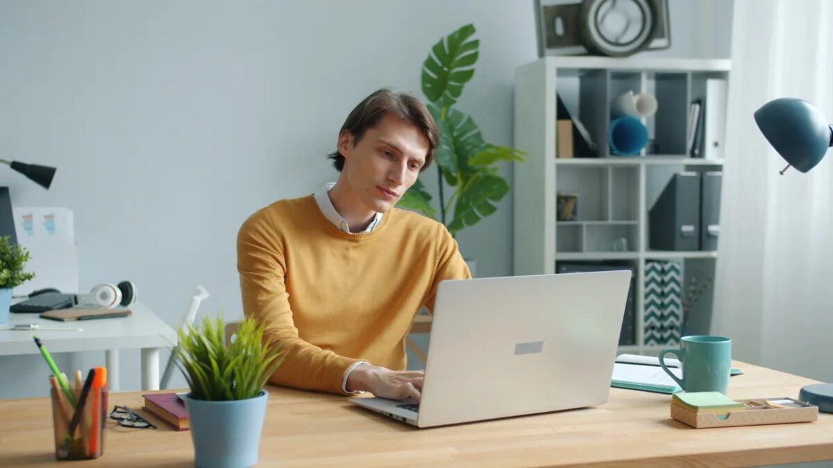 15 AI Agent Business Ideas to Start Solo in 2026