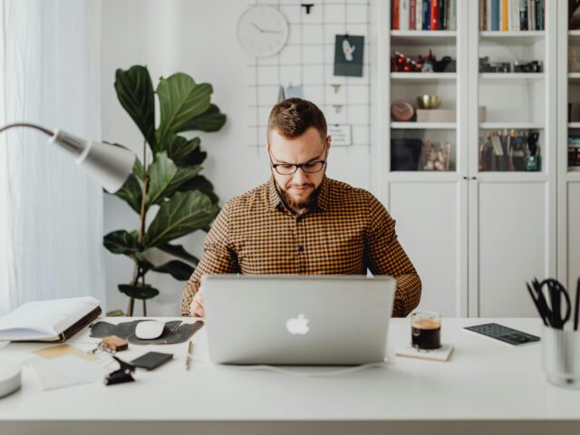 How Much Does It Cost to Start an AI Business in 2026?