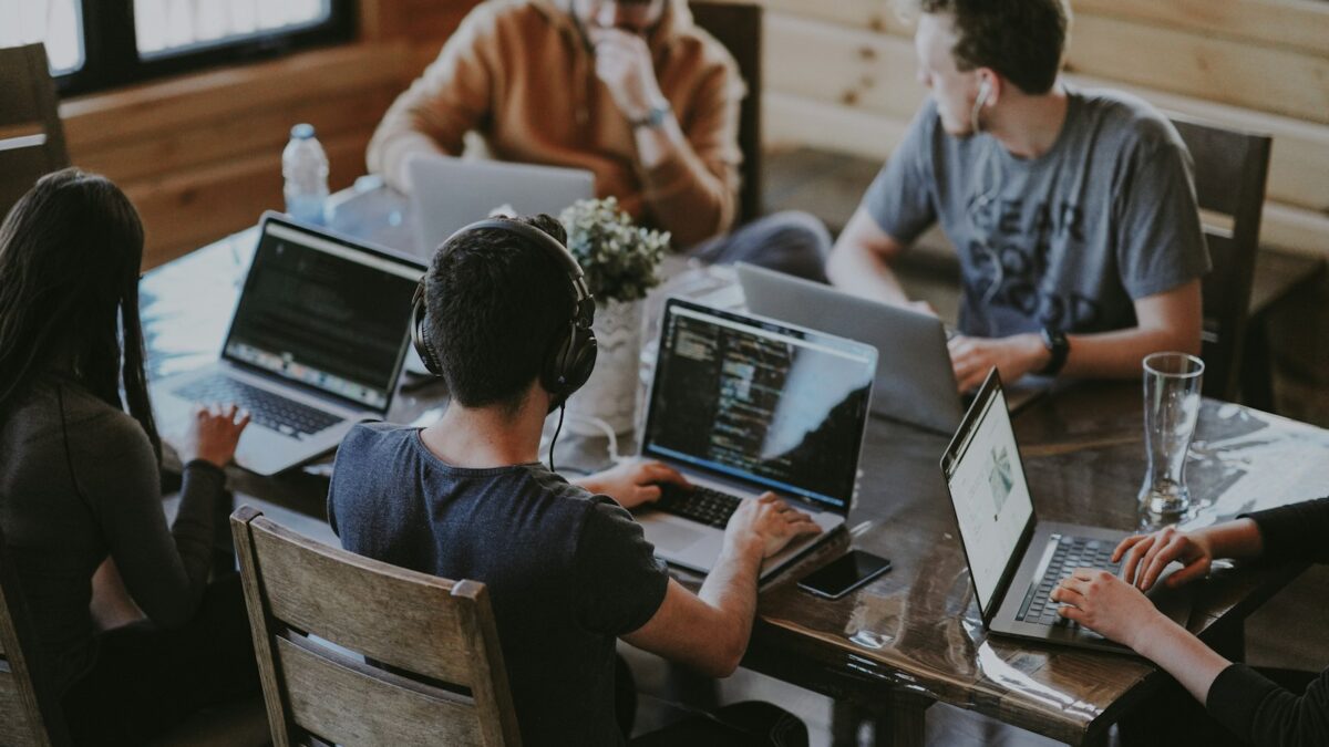 MiniMax M3.1 Flash for Startups: The Founder's Guide (2026)
