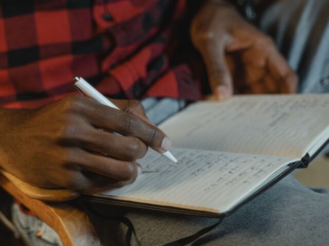 The 7 Best AI Note-Taking Tools for Founders