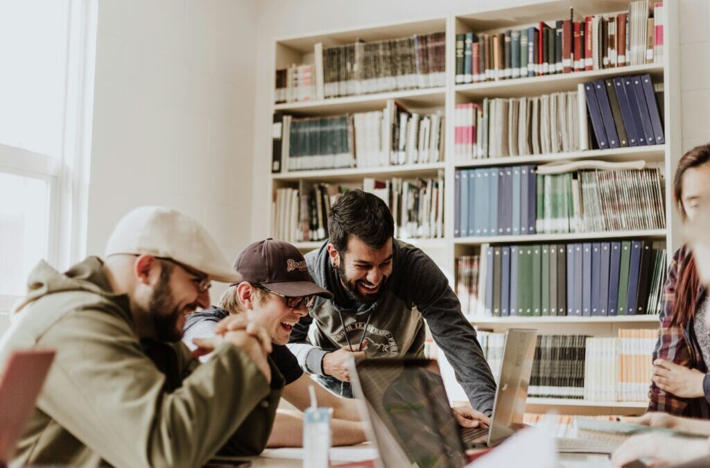How to Build a Waitlist That Converts: Pre-Launch Tactics for AI Startups